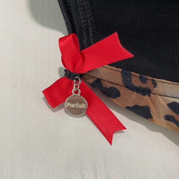 Parfait by Affinitas balconette bra. NWOT size 36DD - Picture 14 of 14